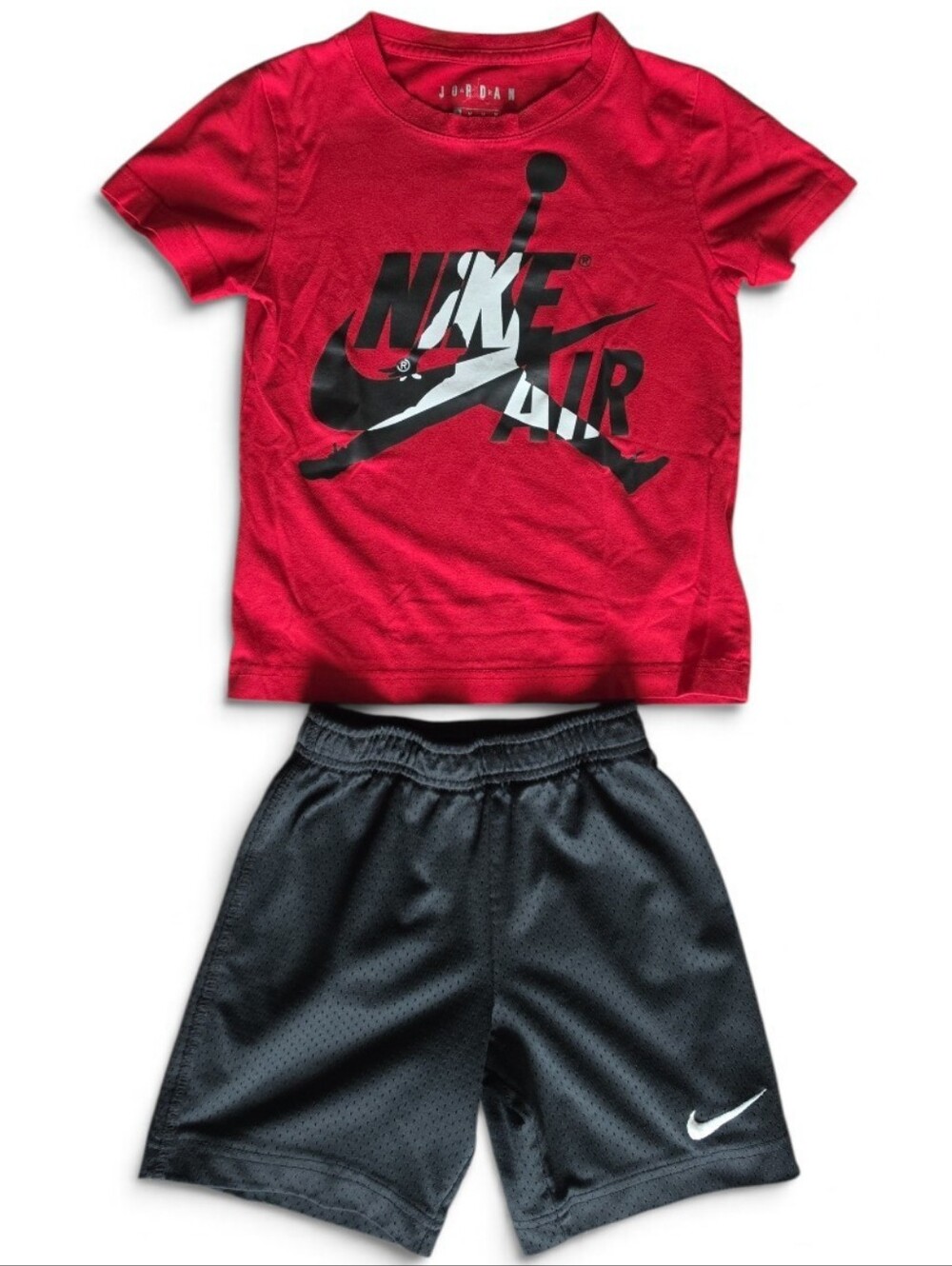 Nike Boys Shorts And Shirt Outfit-Size 5/6